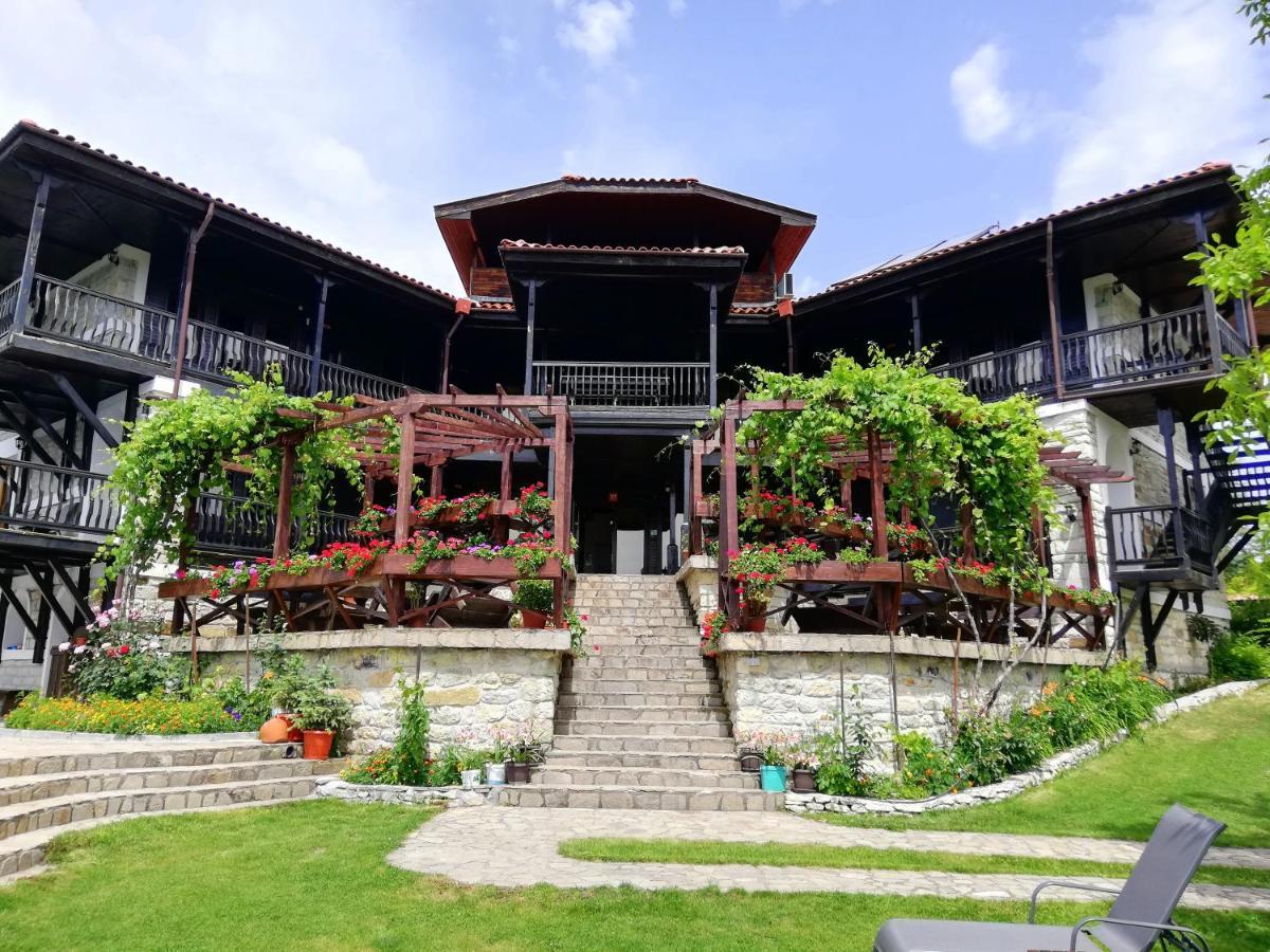 Trifon Zarezan Family Hotel Glavatartsi Exterior foto