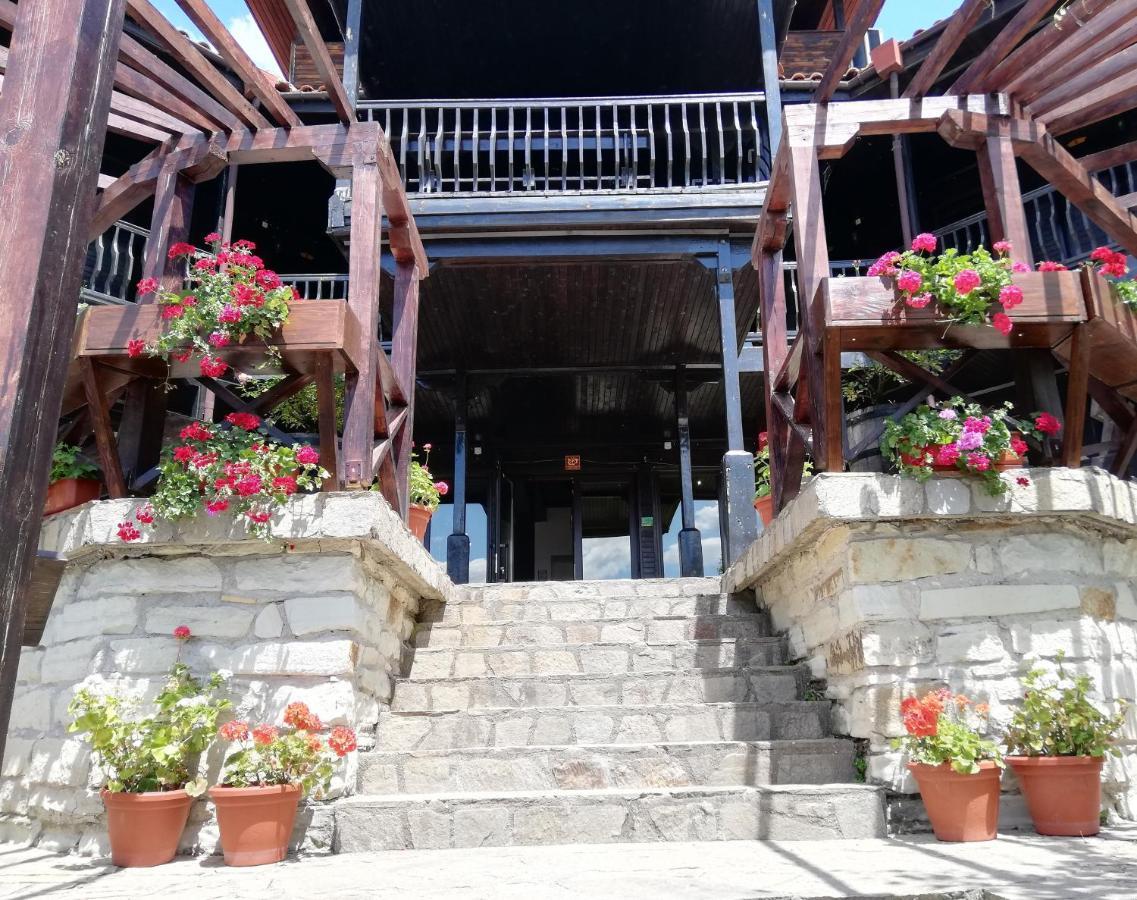 Trifon Zarezan Family Hotel Glavatartsi Exterior foto